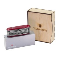 Фото Подарочная коробка Victorinox для ножа SwissChamp