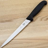 Кухонный нож Victorinox 5.3813.18