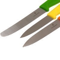 Фото Набор цветных ножей Victorinox Swiss Classic 3 шт. в подарочной упаковке 6.7116.31G